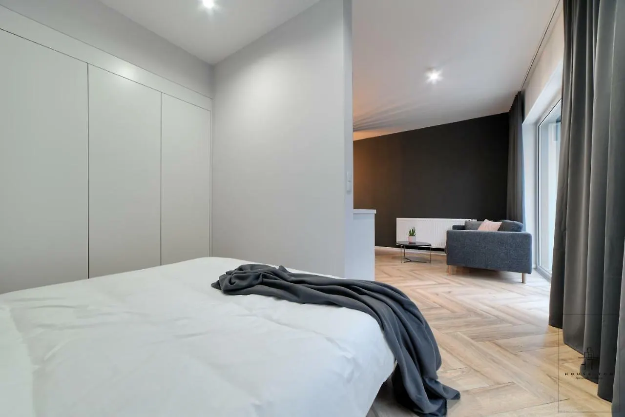 Apartament Business بوزنان